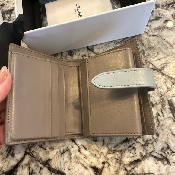 CELINE Wallet W/box and dust bag - Picture 2 of 7